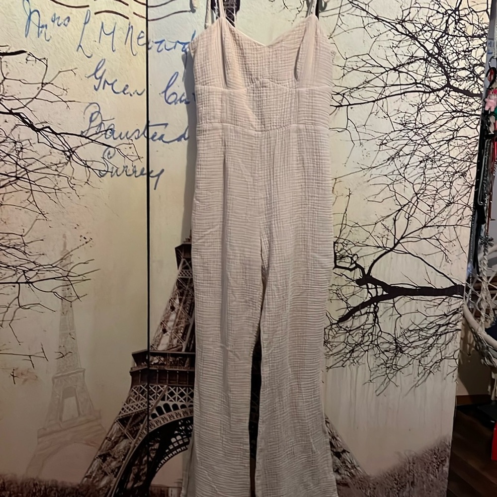 Light Cream Color Romper for Women’s in Great Condition.